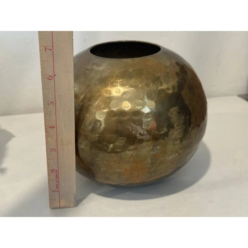 Vintage Hammered‎ Brass Orb Vase 1980s Spherical Globe Flower Planter Patina 6